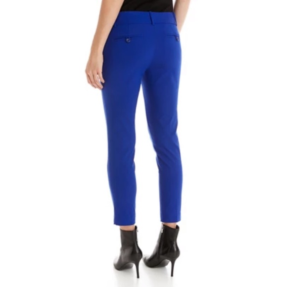 Solid LIMITED Signature Ankle Pants - Picture 2 of 3